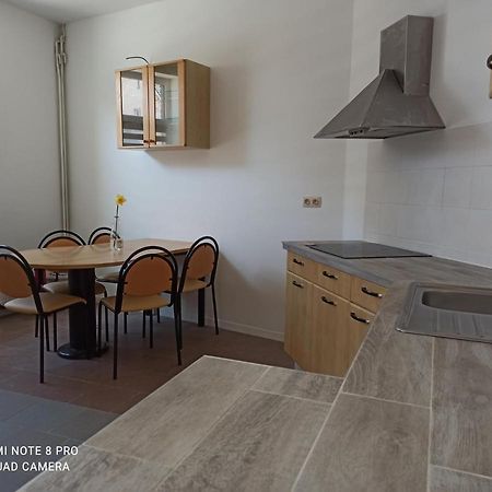 Apartamento Loft cosi à proximité du centre géographique Belge Gembloux Exterior foto